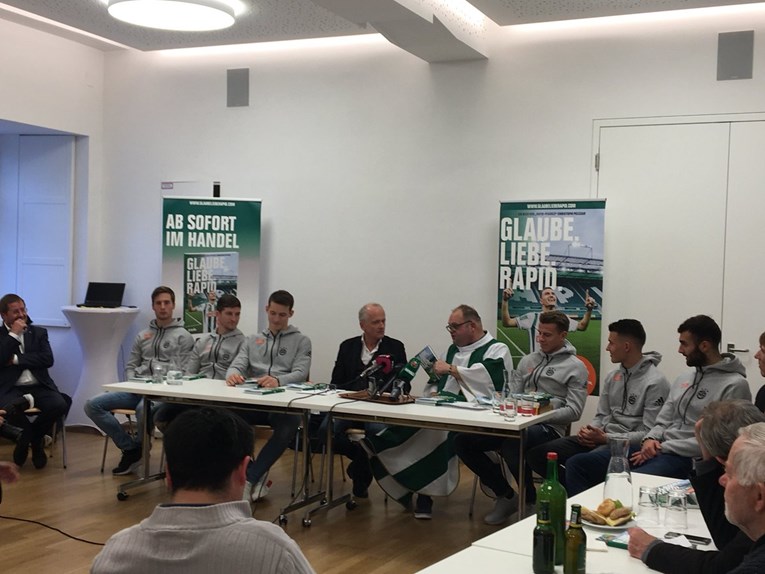 Rapid zatražio Božju pomoć: Angažirao svećenika pred ključni meč Europa lige
