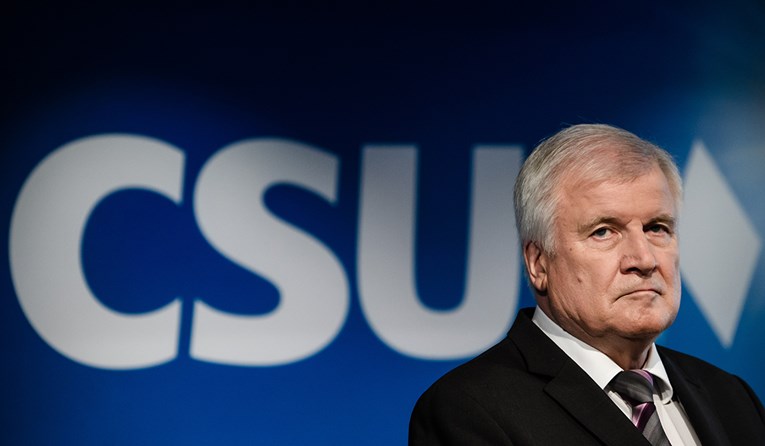 Njemački ministar unutarnjih poslova Horst Seehofer dat će ostavku