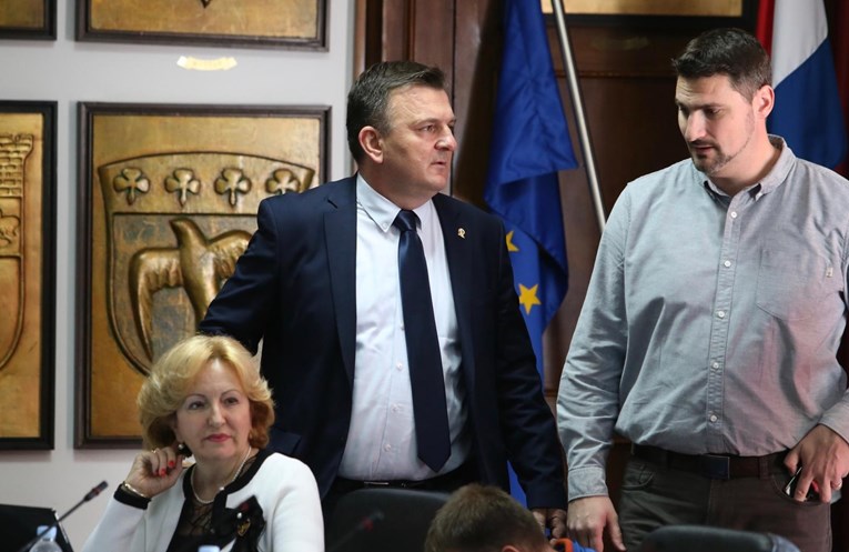 Vijećnici u Splitu se posvađali oko ustaša i partizana, novinari izašli van