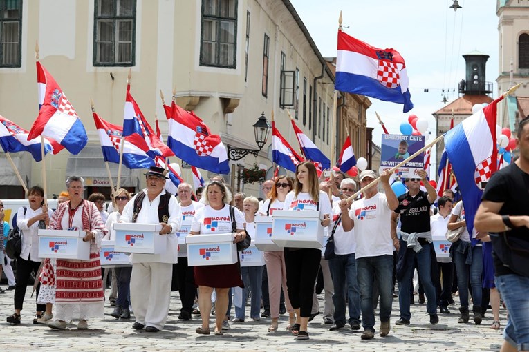 Narod odlučuje: Sakupili smo dovoljno potpisa, Kuščević plasira laži u medije