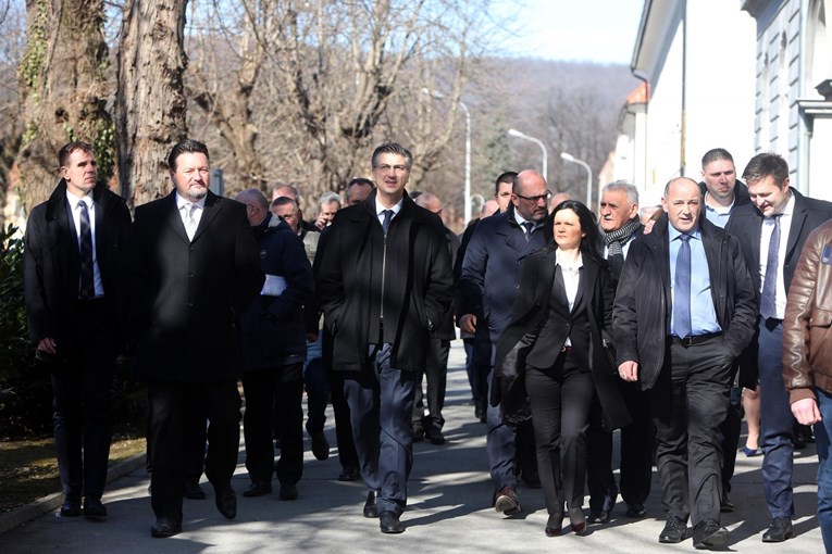 Plenković nahvalio HDZ: Štiti ljudska prava, mediji su slobodni, pravosuđe dobro