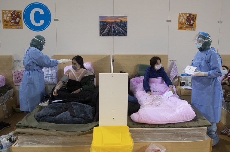 Peking nameće dvotjednu karantenu svima koji se vraćaju u grad