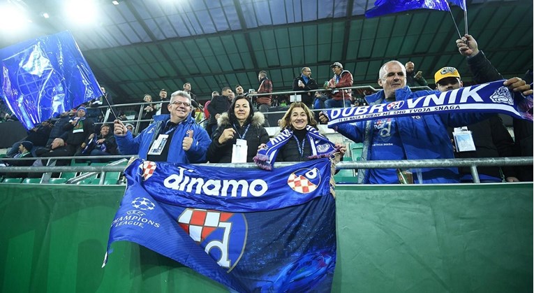 FOTO Ovako se navijalo u Beču. Navijači ustali i zapljeskali u čast Cici Kranjčaru