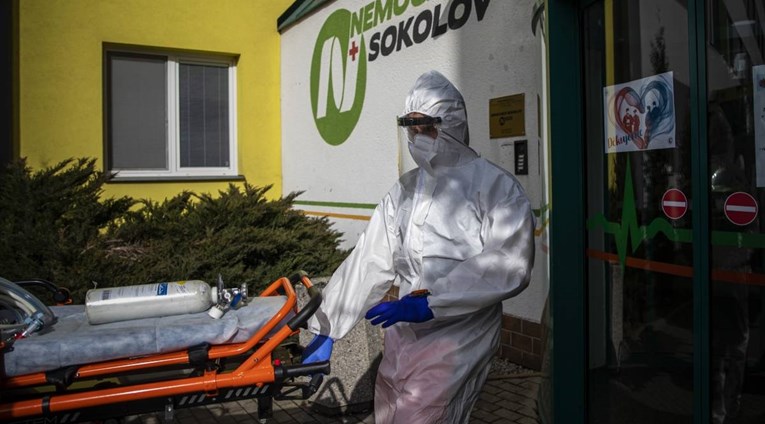 U Češkoj rekordan broj oboljelih, predsjednik zatražio cjepiva od Kine