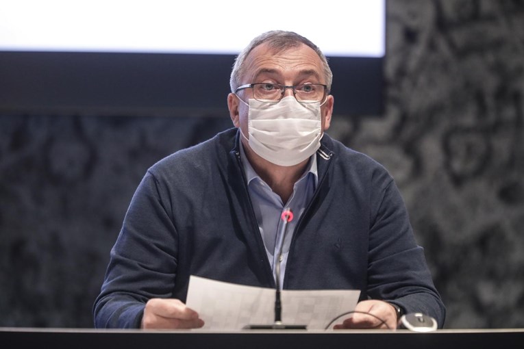 U ponoć su popuštene mjere. Sad je kasno popodne, HZJZ još uvijek nije objavio upute