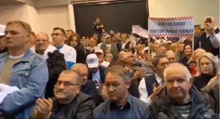 VIDEO Pogledajte kako Culej plješće Škori dok ovaj napada Kolindu