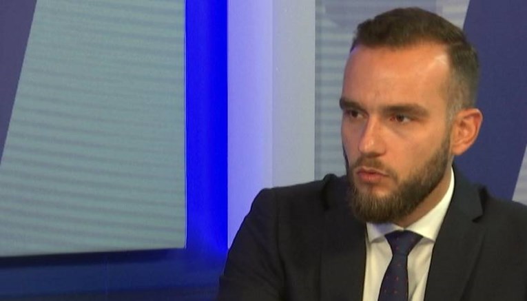 Vlada želi većinu nedjelja proglasiti neradnima