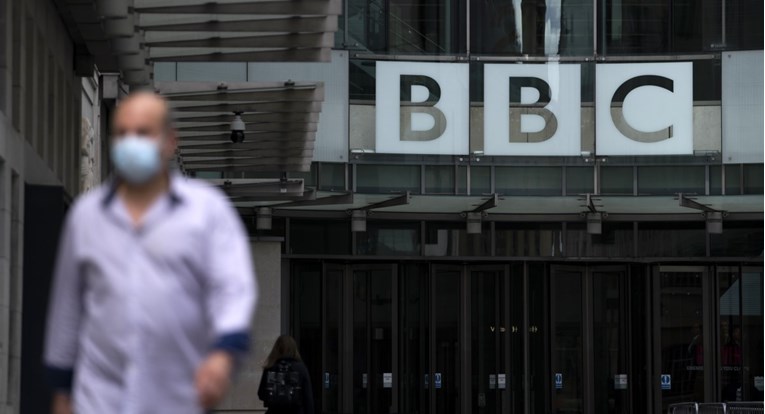 Britanska vlada zamrzava visinu pretplate za BBC