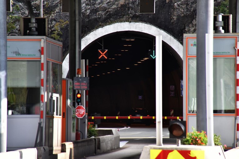 HAK: Privremena regulacija u tunelu Učka, radovi na A1 između Vrpolja i Prgometa