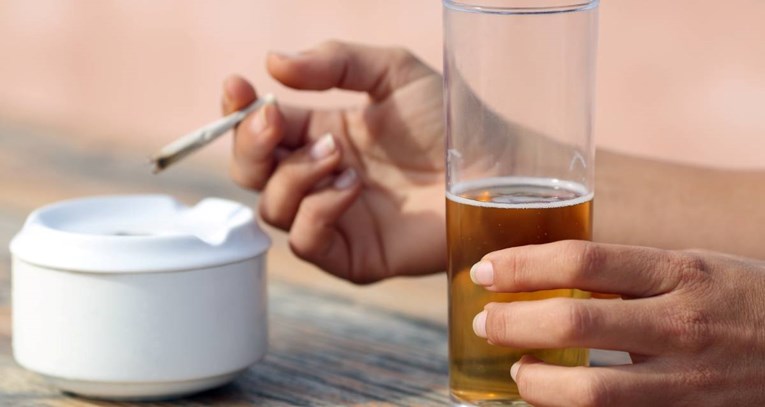 Što je štetnije, marihuana ili alkohol?