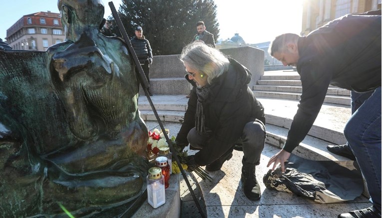 Hus i prijatelji kod Zdenca života odali počast Akiju, pogledajte emotivne poruke
