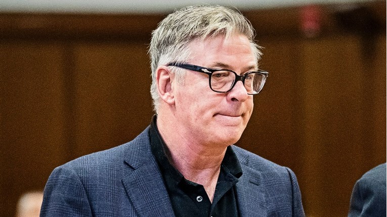 Alec Baldwin tvrdi da nije povukao okidač na kobnom snimanju filma