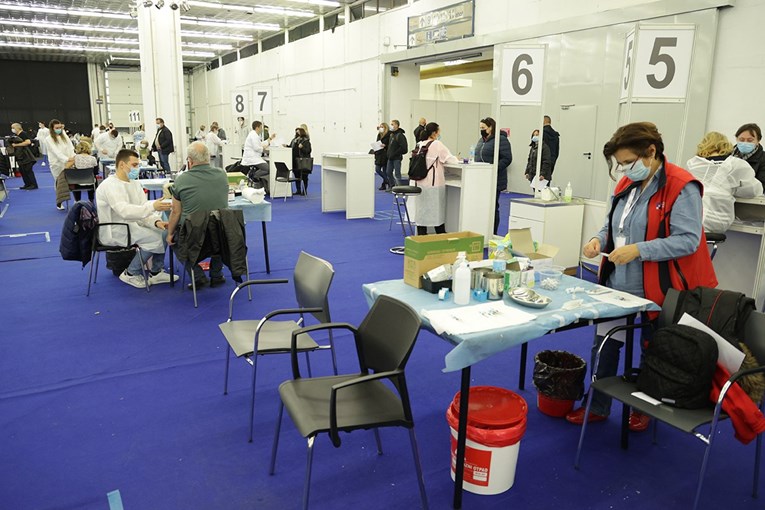 Stožer: Imamo 4465 novih slučajeva, umrle 54 osobe, na respiratoru 317
