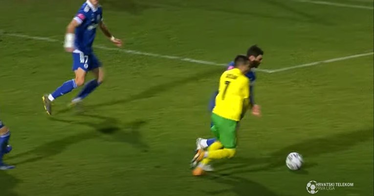 Evo spornih penala kojima je Istra svladala Slaven. Trener Stipić je pao na koljena