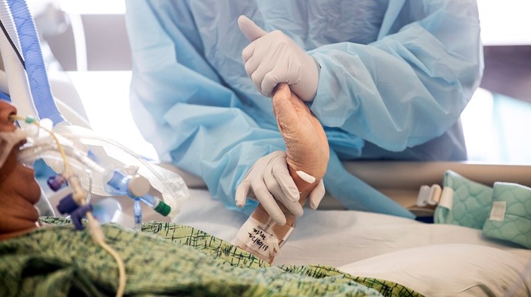 Istraživanje: Zaraženi omikronom imaju smanjen rizik od hospitalizacije i smrti
