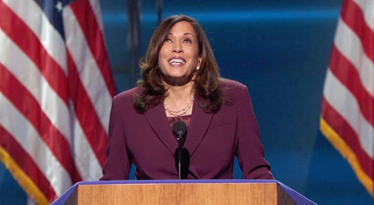 Kamala Harris je prva žena i crnkinja izabrana za potpredsjednicu SAD-a