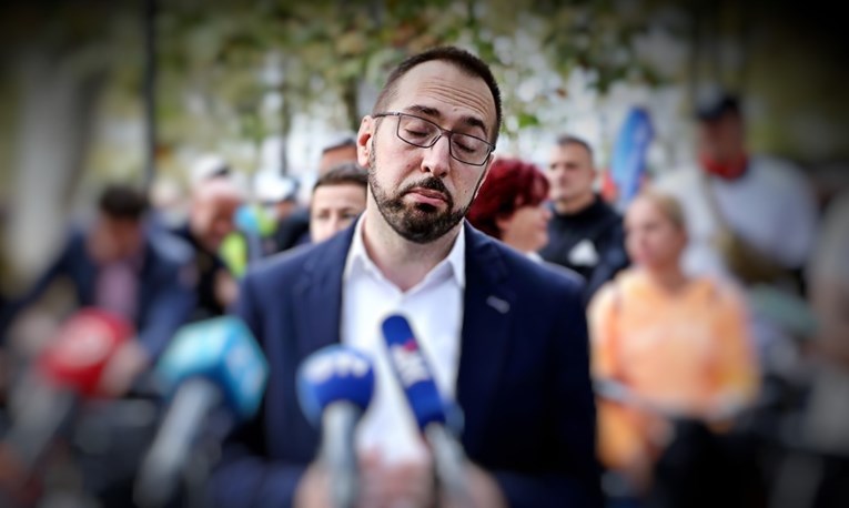 Tomašević teško optužen, Možemo šuti. Analitičar: Njima odluke šapću prijatelji