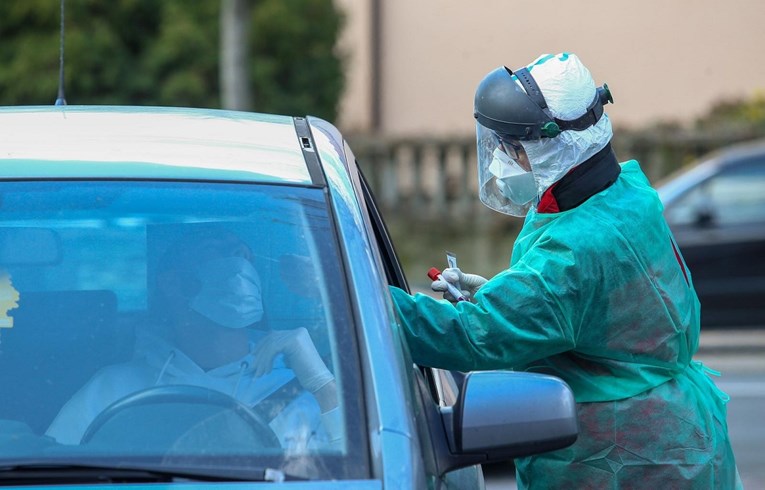 Može li se koronavirus prenijeti dodirom?