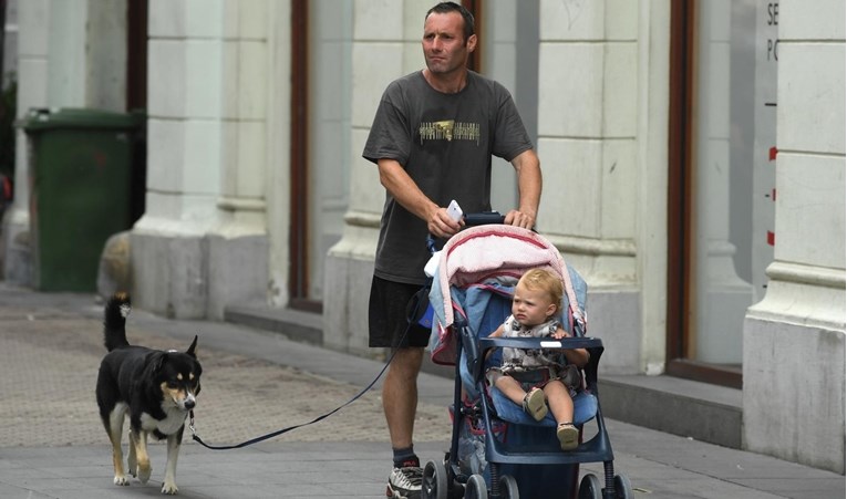 U Hrvatskoj malo porastao broj rođenih, ali i dalje više ljudi umire