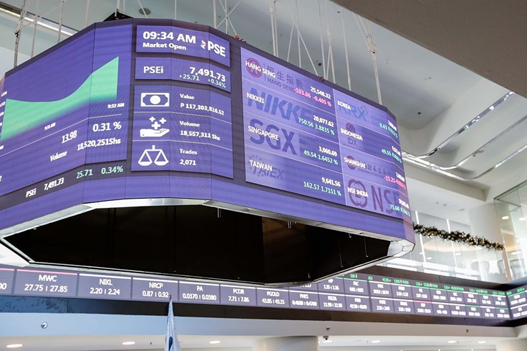 Azijske burze stabilne, dolar blago ojačao