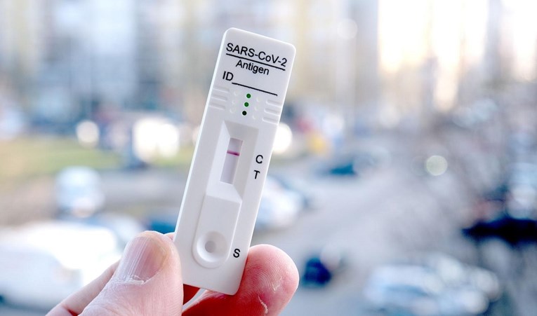 Stožer: 1390 novozaraženih, 7 umrlih. U bolnicama 435 osoba, 22 na respiratoru