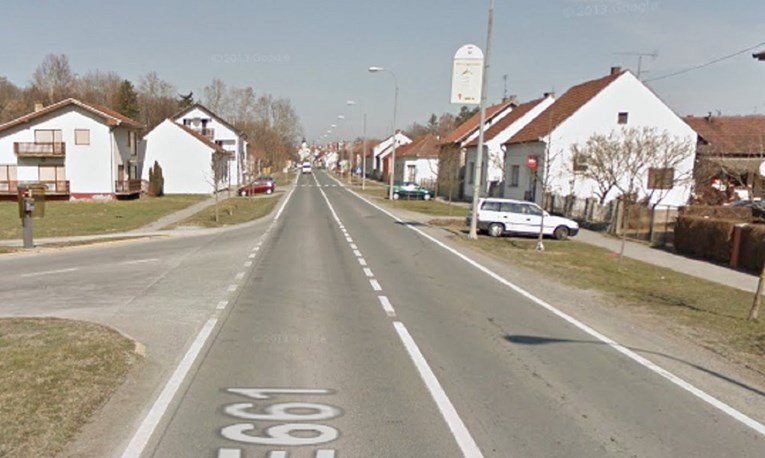 Iz auta u Daruvaru pucao na četiri muškarca, prijetio da će ih ubiti