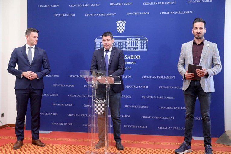 Most bira novo vodstvo, čini se da će to opet biti Petrov