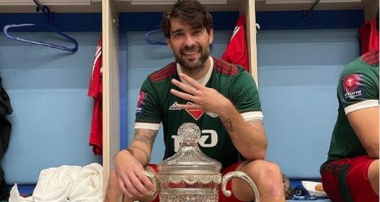 Kapetan Ćorluka osvojio zadnji trofej s Lokomotivom. Odlazi nakon devet godina