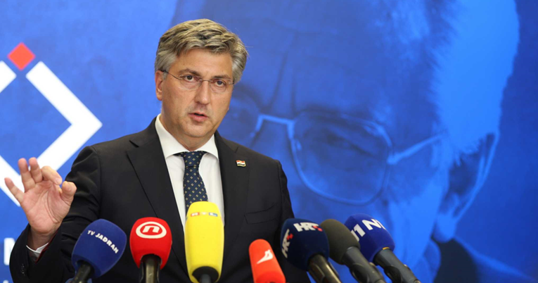Plenković: Smiješno je da ima naivnih ljudi koji vjeruju da će im Milanović pomoći