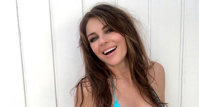 Zbog vruće fotke Elizabeth Hurley u bikiniju poželjet ćete početi trenirati za ljeto