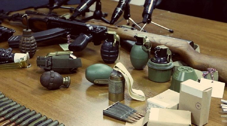 Skrivao arsenal oružja na imanju kod Nove Gradiške, policija ga našla