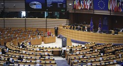Europski parlament traži usklađivanje EU u borbi protiv covida-19