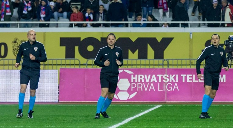 Određeni suci za finale Kupa. Glavnu riječ vodi Fran Jović