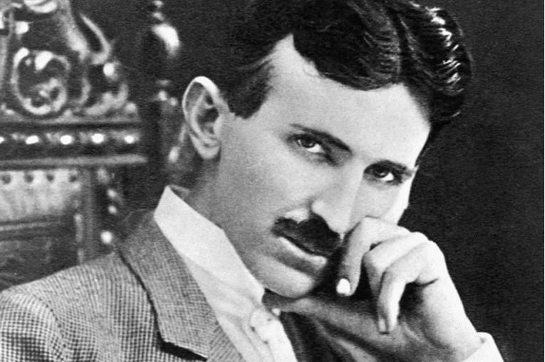 Na današnji dan umro je Tesla. Ovako je 1926. predvidio mobitele