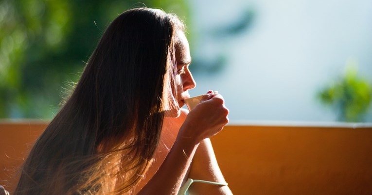 Kava nije najpopularniji jutarnji napitak? Čak 46 posto ljudi prvo pije nešto drugo