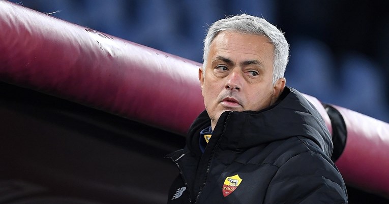 Mourinho o navijaču: Saznao sam nakon utakmice, nadam se da će s njim sve biti u redu