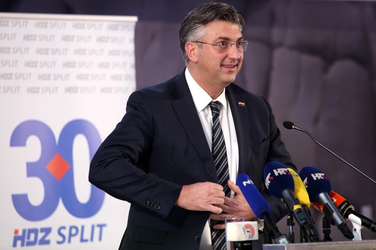 Plenković u Splitu: Postrožit ćemo borbu protiv dilera