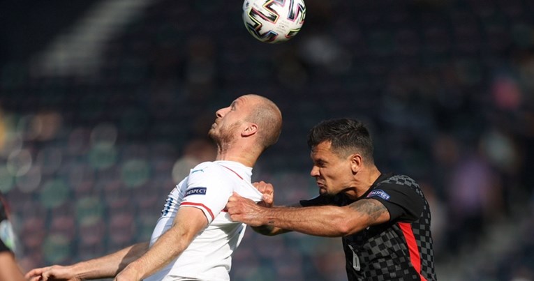 Lovren: Moramo sjesti i porazgovarati jer ovako više ne ide