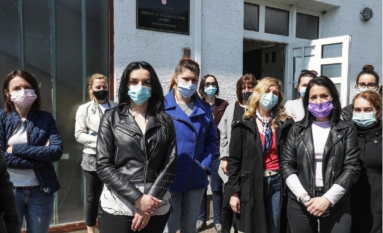 Socijalni radnici mirno prosvjedovali: "Godinama upozoravamo na jako loše uvjete"