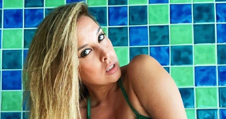 Nives objavila fotku u ljetnoj haljini, svi gledaju u underboob