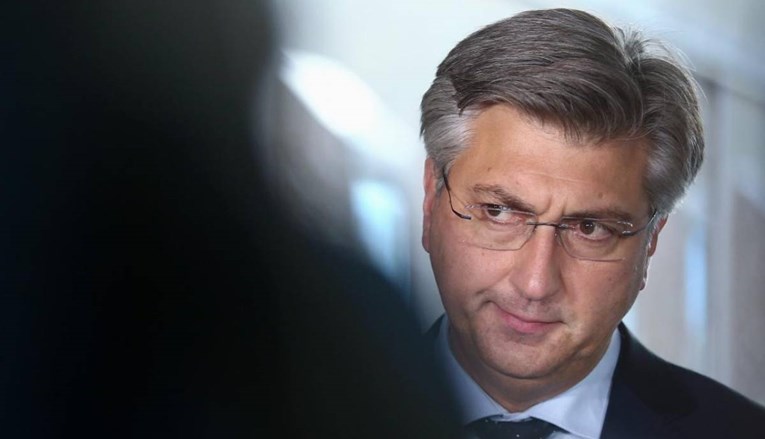U podne sjednica vlade, govorit će o borbi protiv radikalizacije