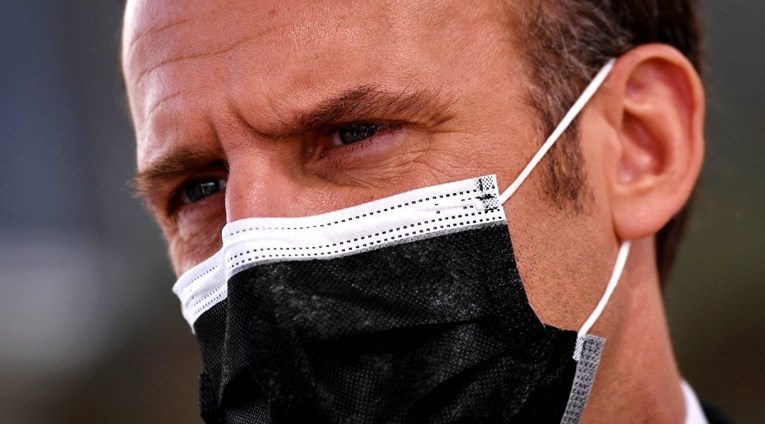 Macron: Rusima nisu dovoljne sankcije, s njima treba oštro popričati