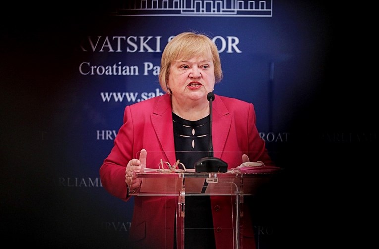 Mrak Taritaš: Vlada mora hitno reformirati sustav socijalne skrbi