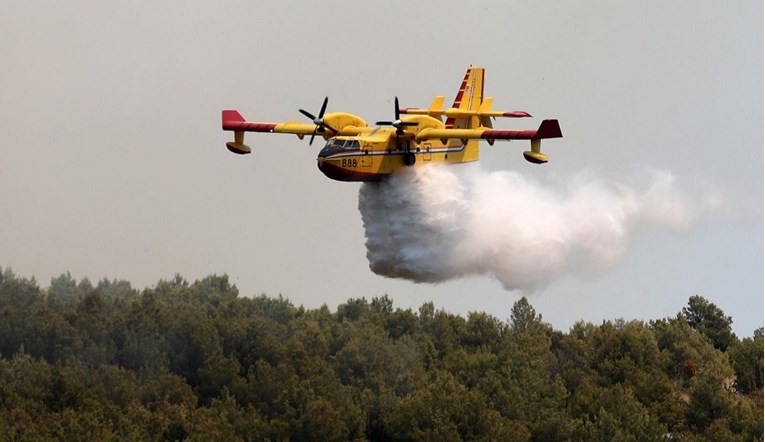Vatrogasci jučer gasili šest požara, najviše u Dalmaciji