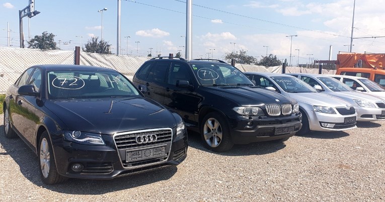 FOTO Od skutera do Audija i BMW-a: Pogledajte što država nudi na javnoj dražbi