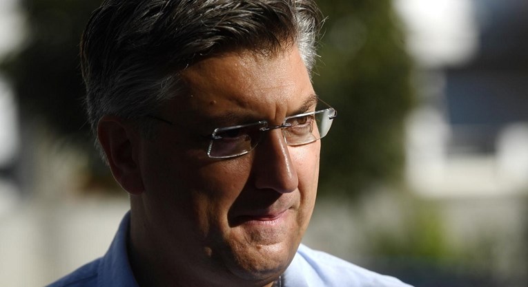 Plenković: Neka guverner HNB-a objasni izjavu o rastu rata kredita, neka nam priopći