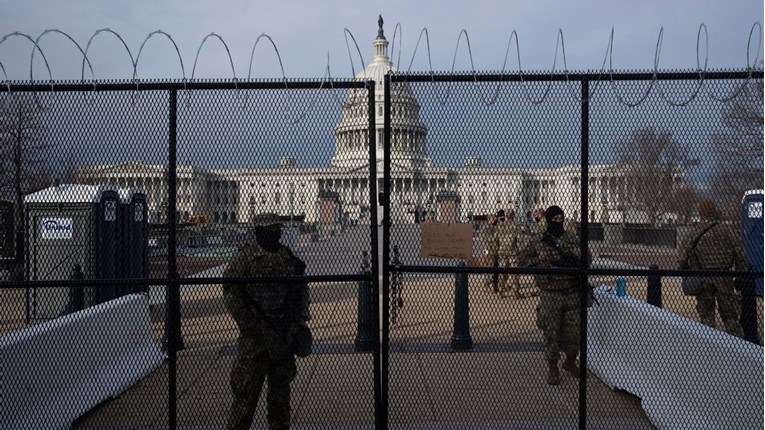 U Washingtonu opsadno stanje. Trgovine su zabarikadirane, na ulicama 20.000 vojnika