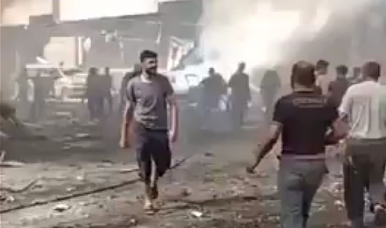 U bombaškom napadu u pobunjeničkom sirijskom gradu ubijeno 19 civila