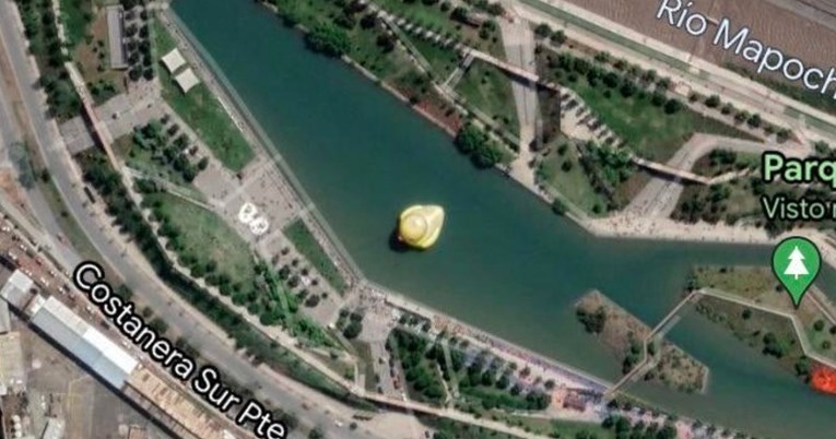 Uočio gigantsku gumenu patku na Google Mapsu, brzo se otkrilo o čemu je riječ