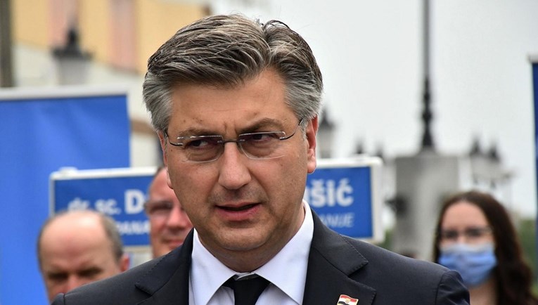 Plenković: Milanović prodaje boze, u tome mu se pridružila i Zlata Đurđević